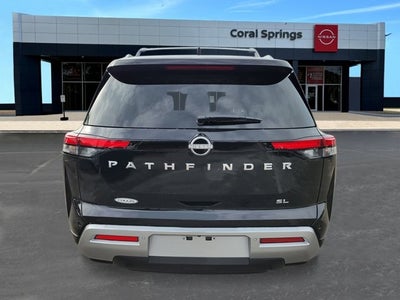 2025 Nissan Pathfinder SL