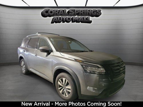 2024 Nissan Pathfinder SL