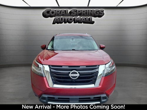 2024 Nissan Pathfinder SL