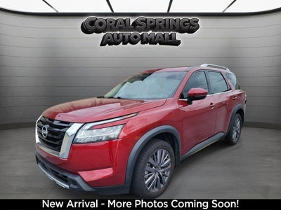 2024 Nissan Pathfinder SL