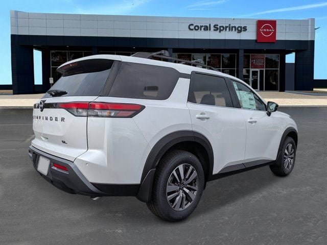 2026 Nissan Pathfinder SL