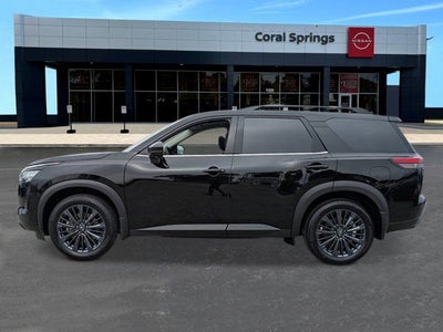 2026 Nissan Pathfinder SL