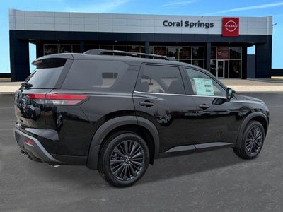 2026 Nissan Pathfinder SL