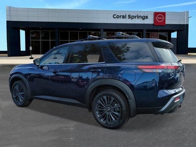 2026 Nissan Pathfinder SL