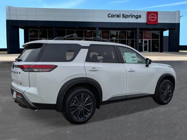 2026 Nissan Pathfinder SL