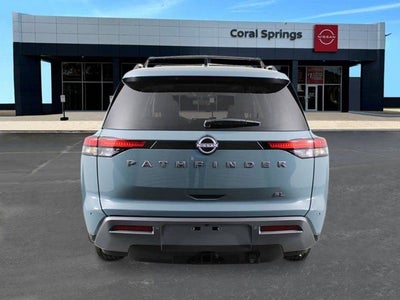 2026 Nissan Pathfinder SL