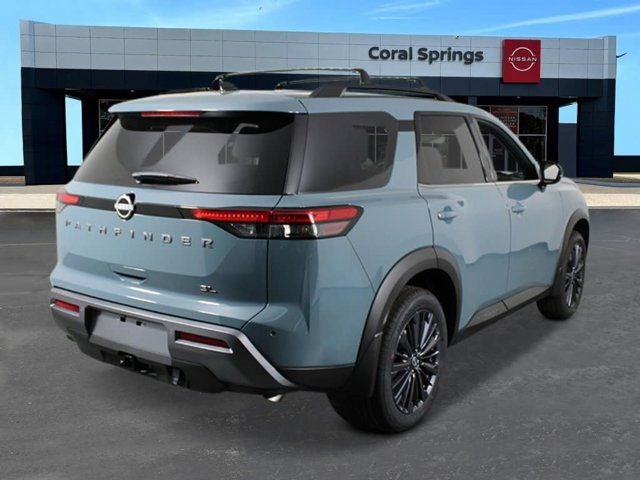 2026 Nissan Pathfinder SL