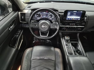 2022 Nissan Pathfinder Platinum