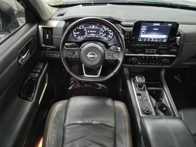 2022 Nissan Pathfinder Platinum