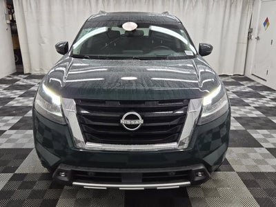 2022 Nissan Pathfinder Platinum