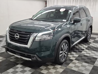 2022 Nissan Pathfinder Platinum