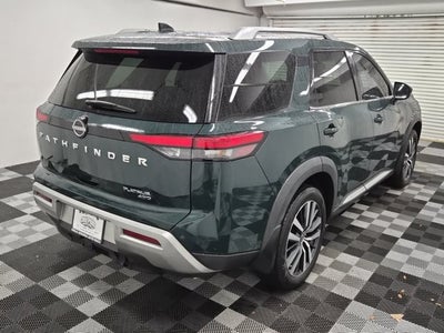2022 Nissan Pathfinder Platinum