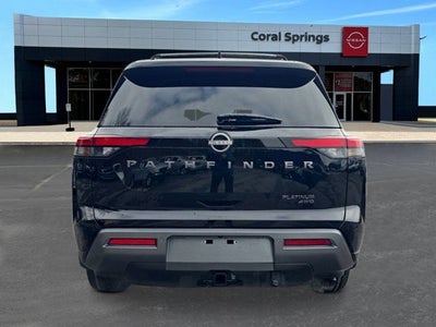 2026 Nissan Pathfinder Platinum