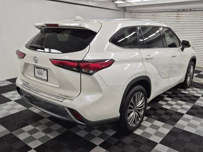 2021 Toyota Highlander Platinum