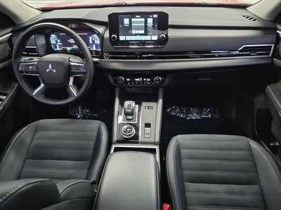 2023 Mitsubishi Outlander PHEV SE