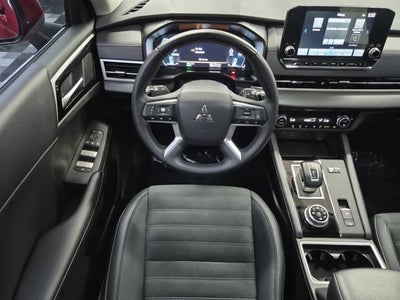 2023 Mitsubishi Outlander PHEV SE