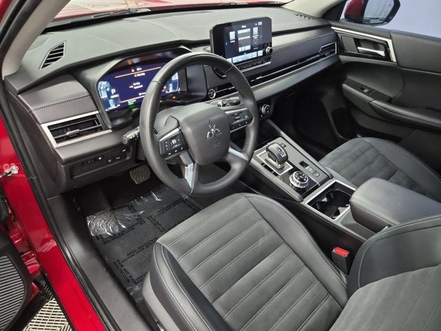 2023 Mitsubishi Outlander PHEV SE
