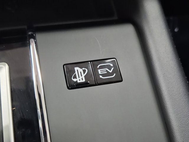 2023 Mitsubishi Outlander PHEV SE