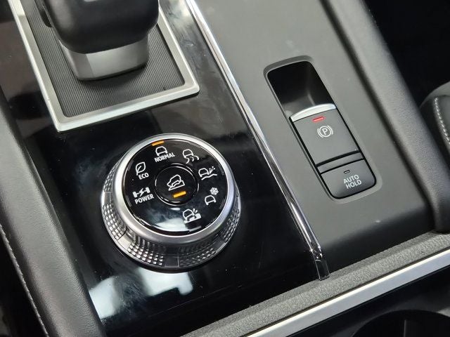 2023 Mitsubishi Outlander PHEV SE