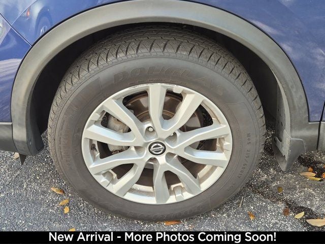 2022 Nissan Rogue Sport SV