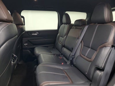 2025 Nissan Armada SL