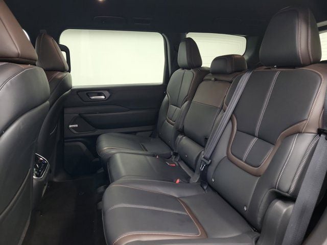 2025 Nissan Armada SL