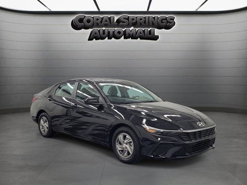 2025 Hyundai Elantra SE