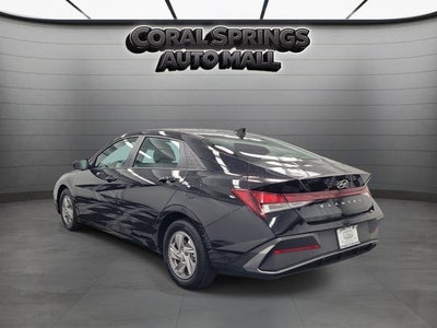 2025 Hyundai Elantra SE