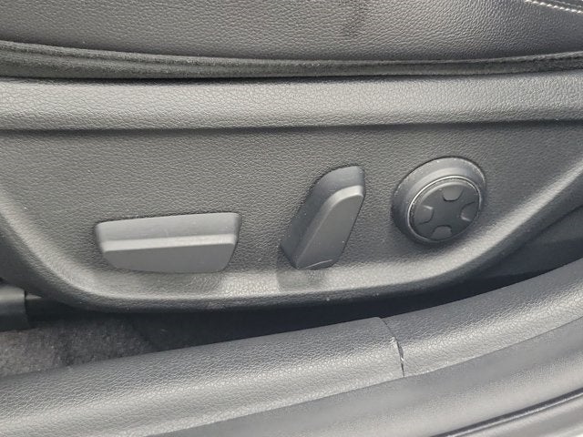 2021 Genesis G70 2.0T