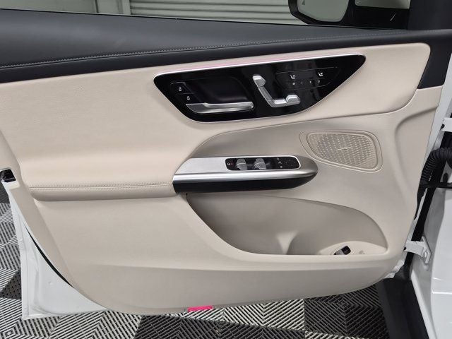 2025 Mercedes-Benz GLC GLC 300