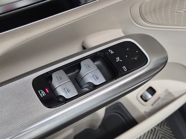 2025 Mercedes-Benz GLC GLC 300