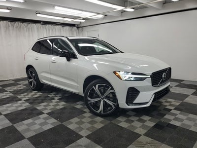 2022 Volvo XC60 B6 R-Design