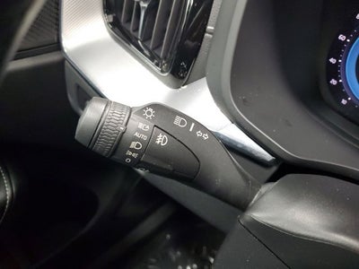 2022 Volvo XC60 B6 R-Design