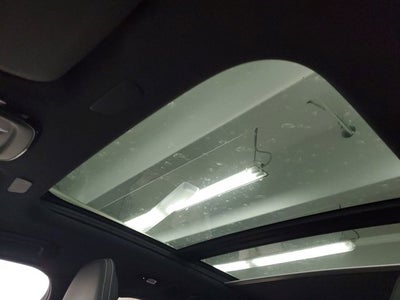 2022 Volvo XC60 B6 R-Design