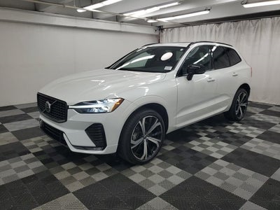 2022 Volvo XC60 B6 R-Design