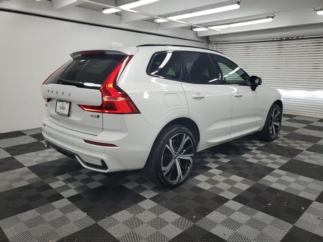 2022 Volvo XC60 B6 R-Design