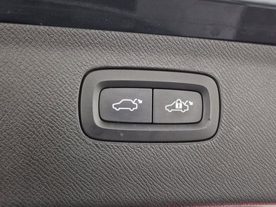 2022 Volvo XC90 T5 Momentum