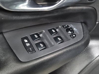 2022 Volvo XC90 T5 Momentum