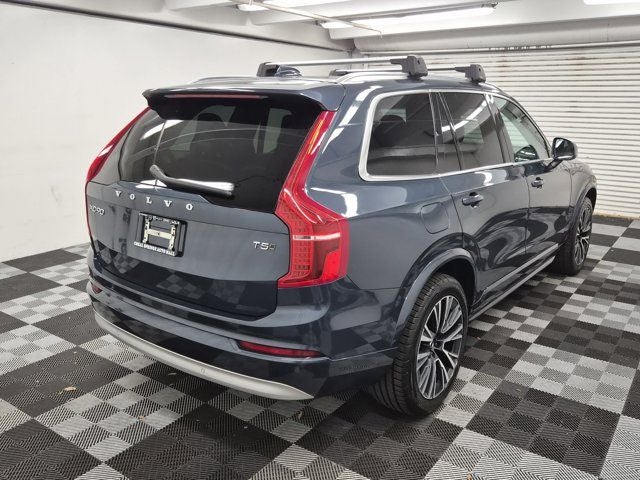 2022 Volvo XC90 T5 Momentum
