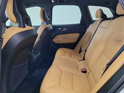2018 Volvo XC60 T6 Momentum