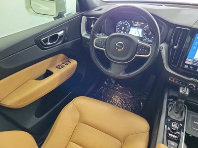 2018 Volvo XC60 T6 Momentum