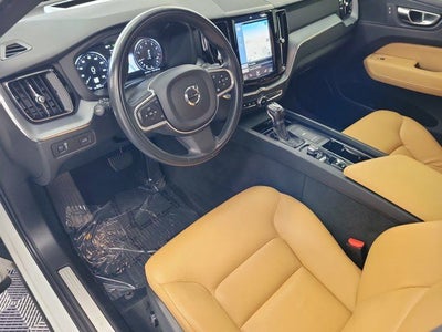 2018 Volvo XC60 T6 Momentum