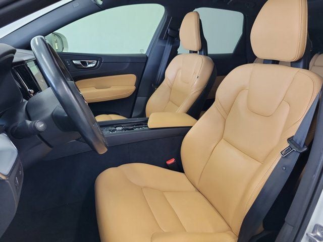 2018 Volvo XC60 T6 Momentum