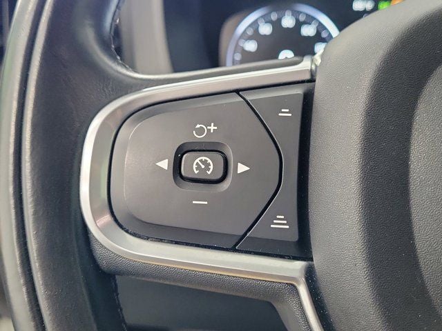 2018 Volvo XC60 T6 Momentum